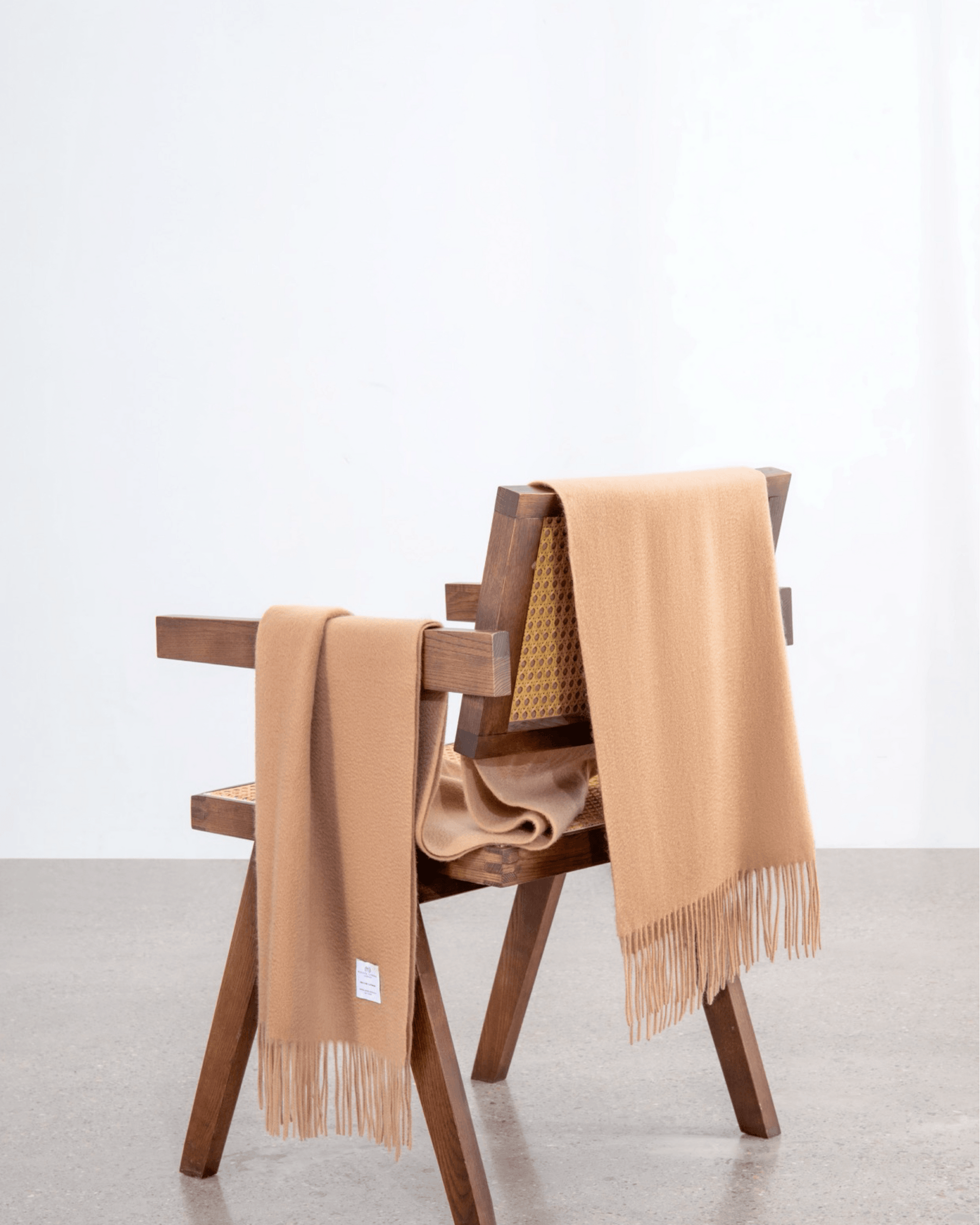 Alma Large Cashmere Wrap - Almond