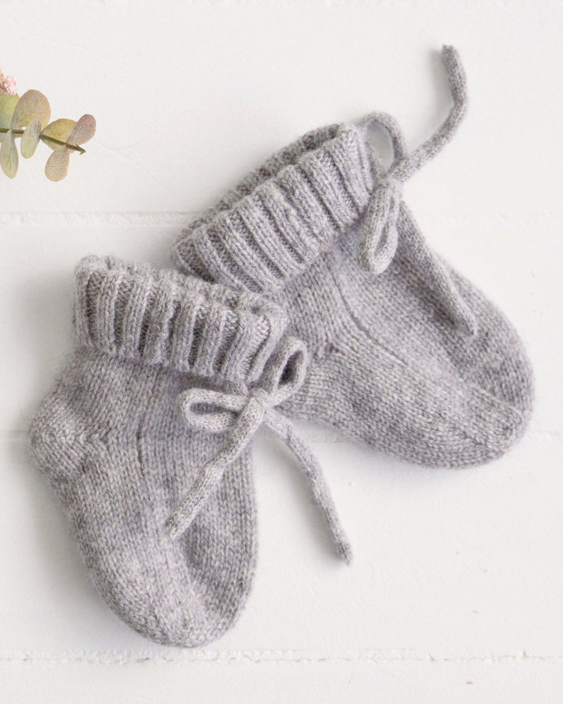 Cashmere Baby Booties Ash – Heirloom Cashmere