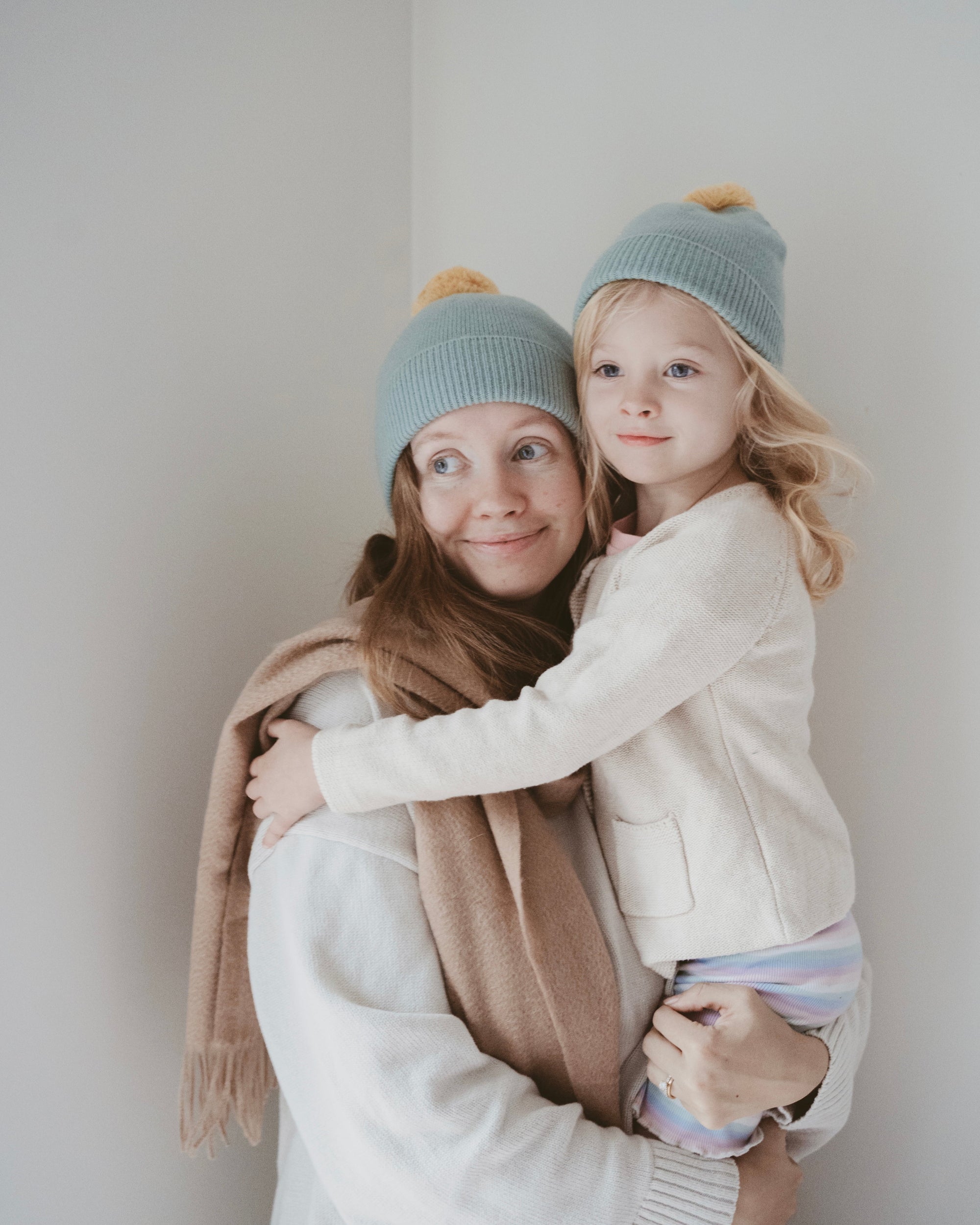 cashmere_pompom_beanie_sage