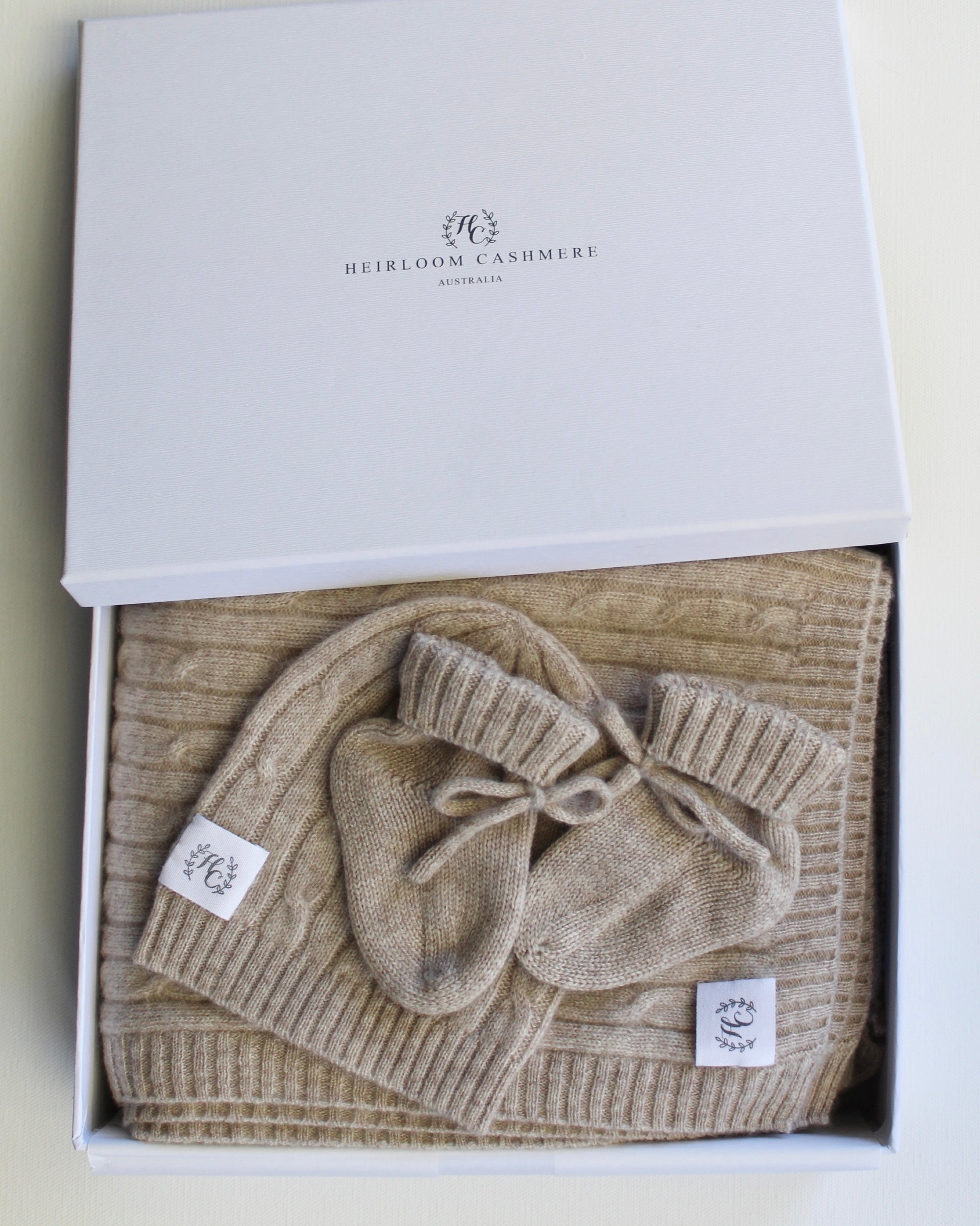 cashmere baby welcome home box toast