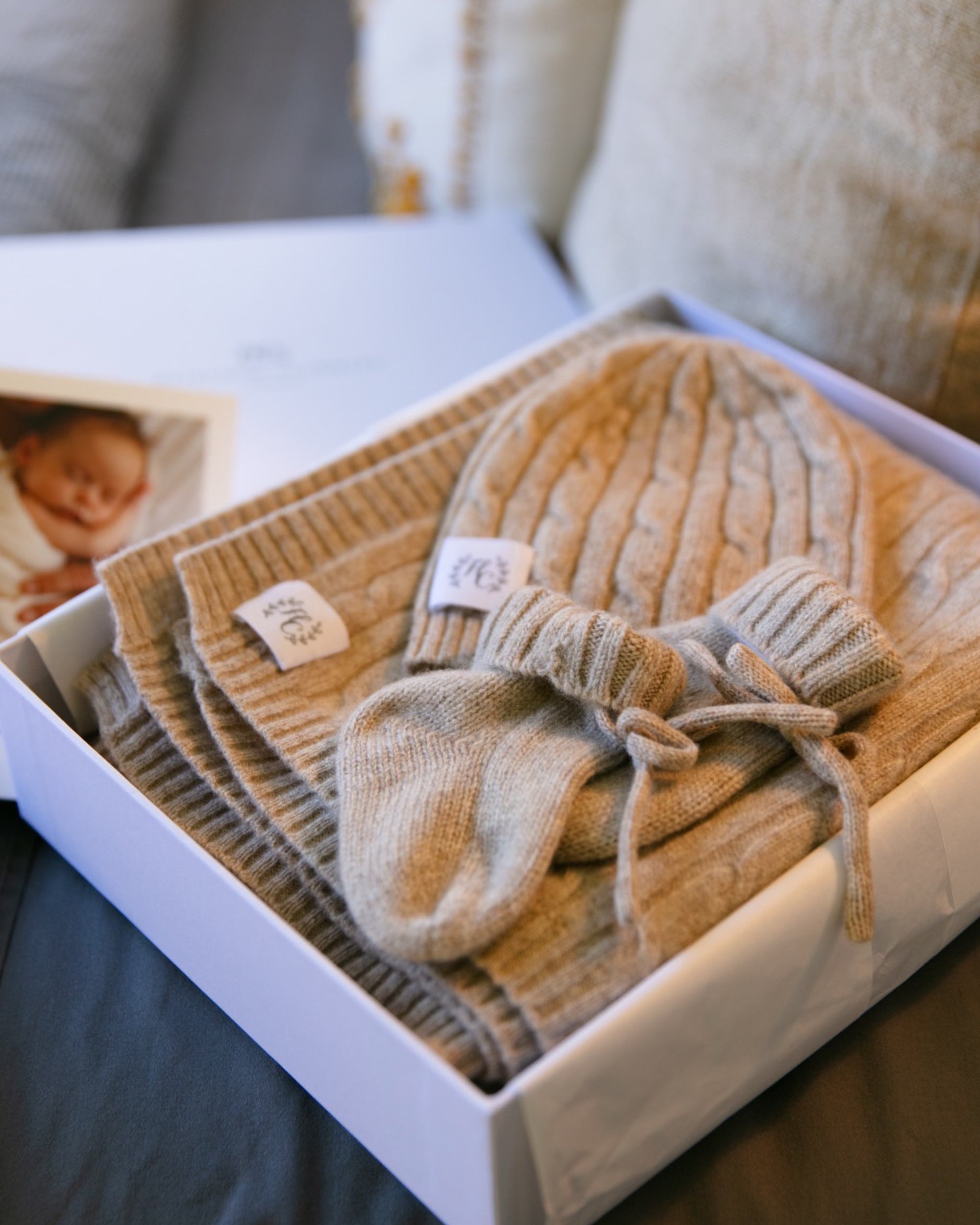 cashmere baby welcome home box toast 2