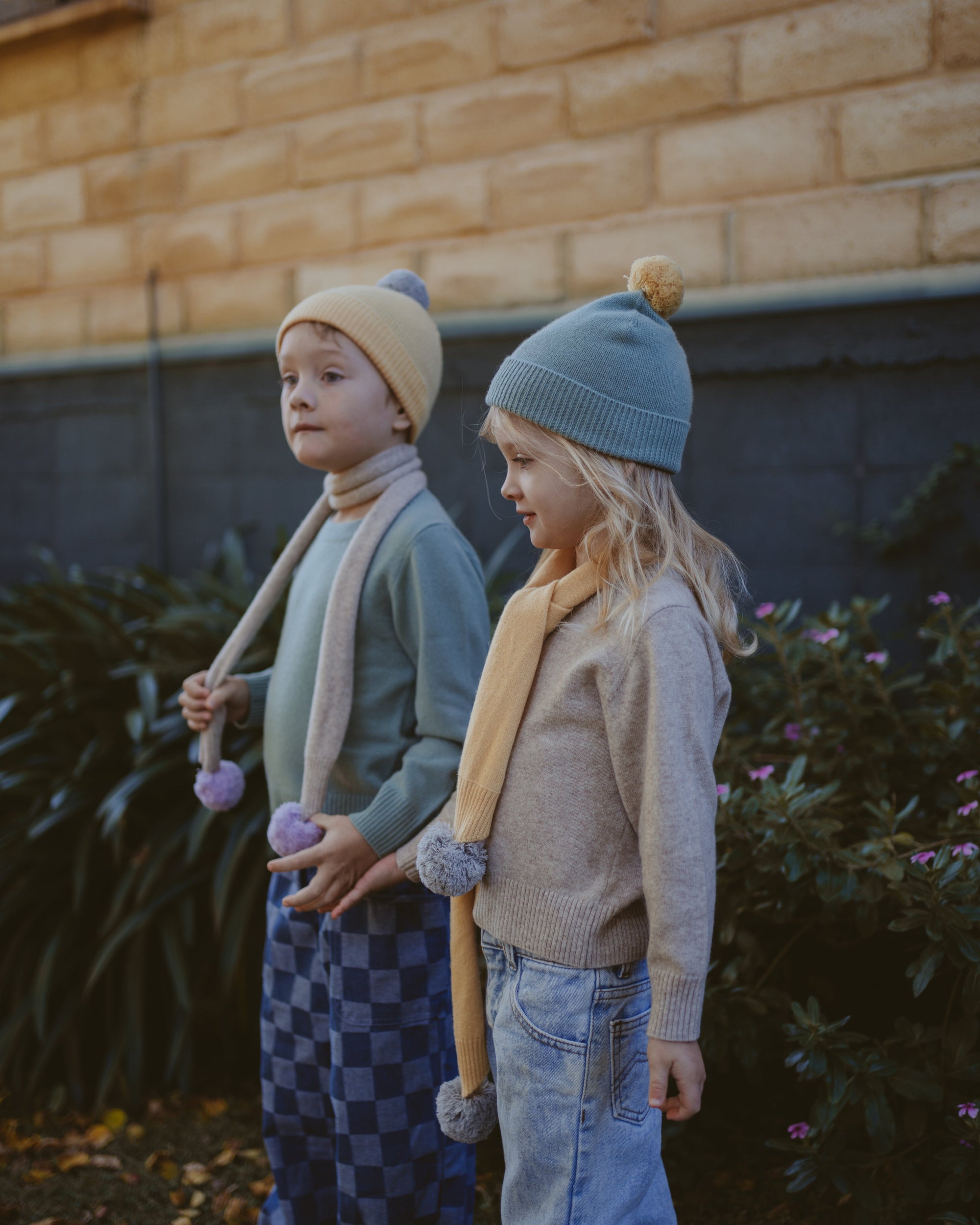 cashmere kids pom-pom scarf 5